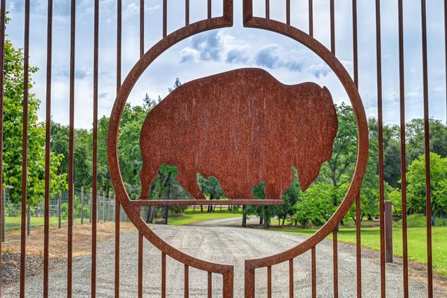 7505 Wise Rd, Auburn, CA 95603