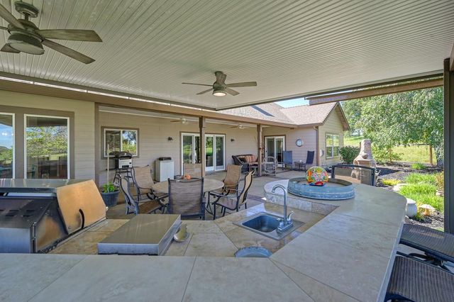 7505 Wise Rd, Auburn, CA 95603