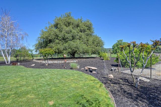 7505 Wise Rd, Auburn, CA 95603