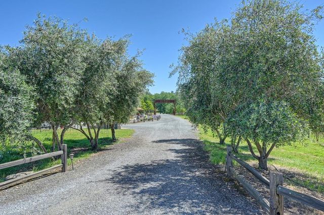 7505 Wise Rd, Auburn, CA 95603