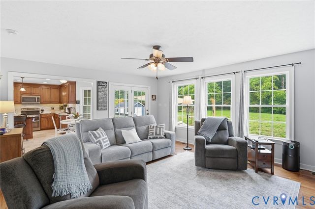 7340 McClellan Rd, Mechanicsville, VA 23111