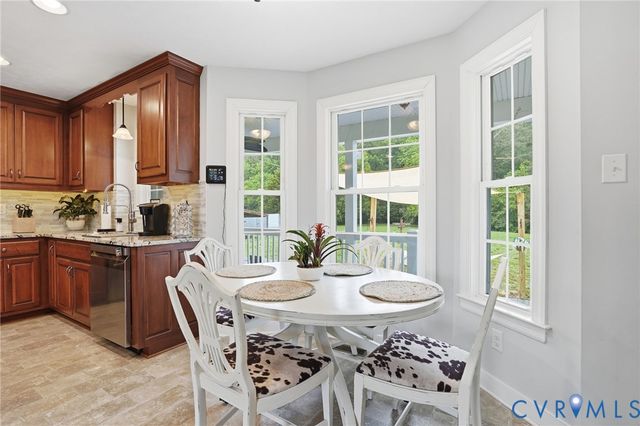 7340 McClellan Rd, Mechanicsville, VA 23111