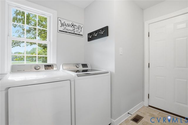 7340 McClellan Rd, Mechanicsville, VA 23111