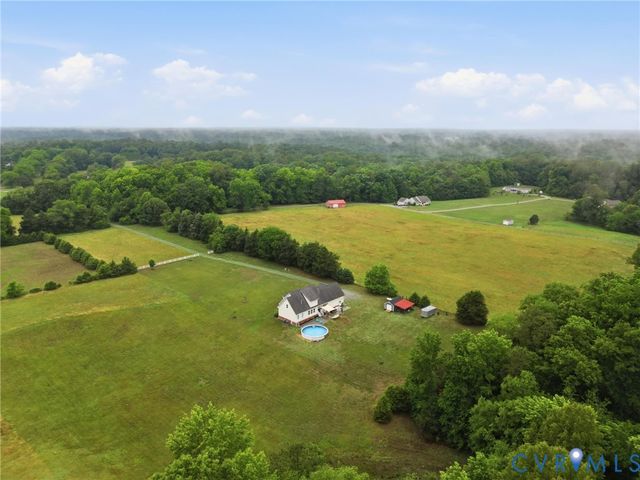 7340 McClellan Rd, Mechanicsville, VA 23111