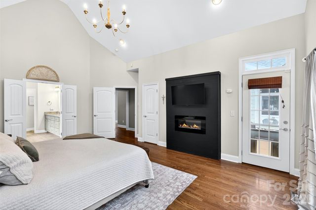 717 Black Wolf Run, Spartanburg, SC 29306