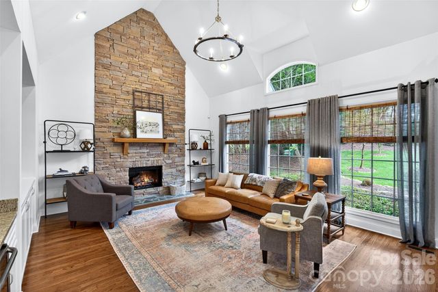 717 Black Wolf Run, Spartanburg, SC 29306