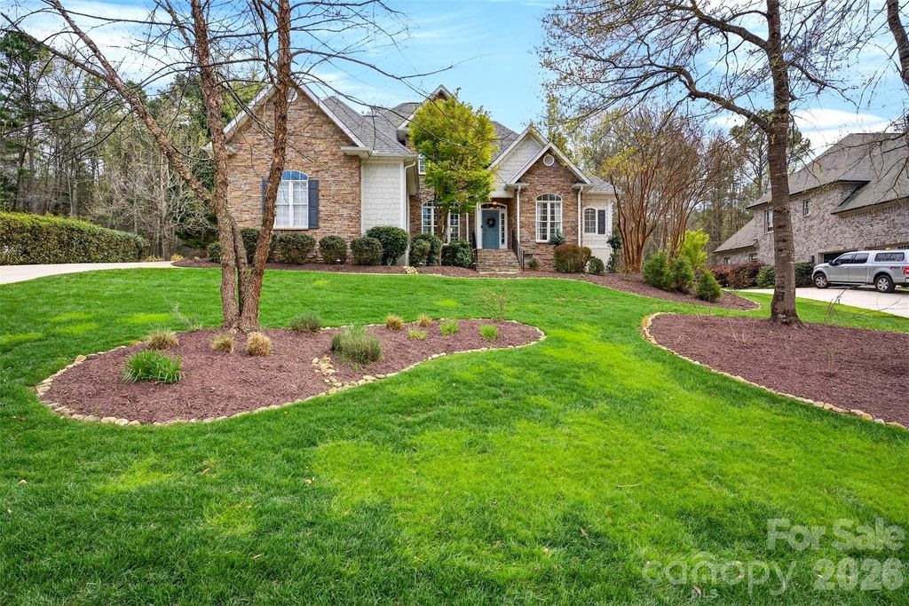 717 Black Wolf Run, Spartanburg, SC 29306