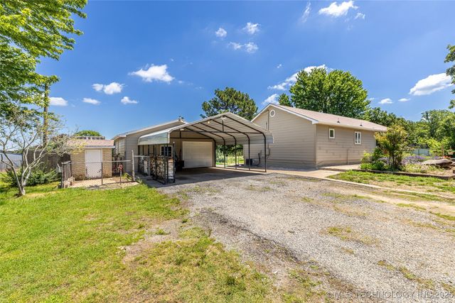 11787 S 4243 Road, Chelsea, OK 74016