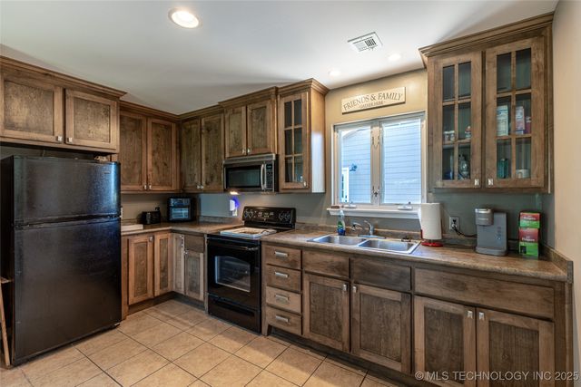 11787 S 4243 Road, Chelsea, OK 74016