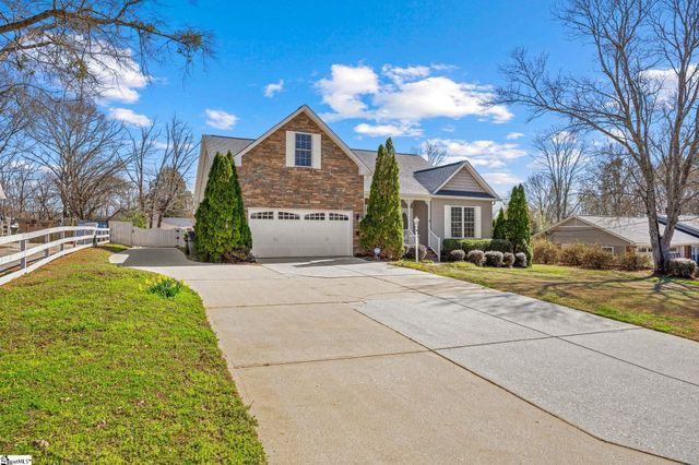 9 Randy Drive, Taylors, SC 29687