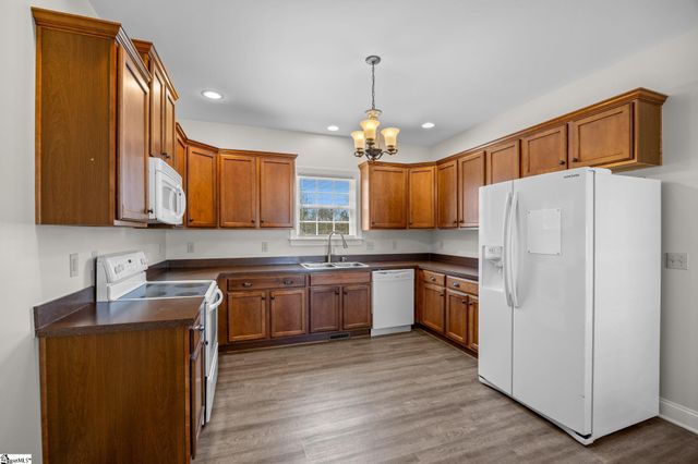 9 Randy Drive, Taylors, SC 29687