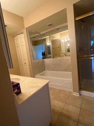 7081 W Touhy Avenue 606, Niles, IL 60714