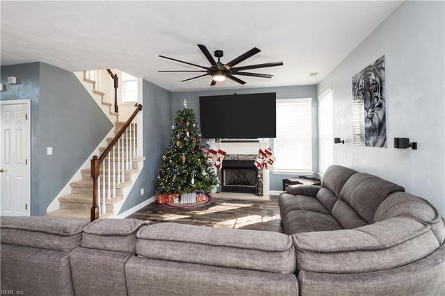 1004 Hillpoint RD, Suffolk, VA 23434