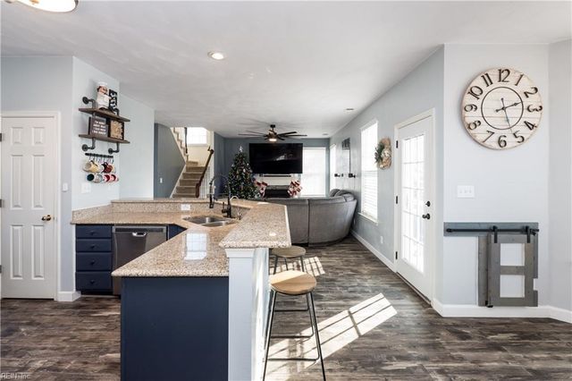 1004 Hillpoint RD, Suffolk, VA 23434