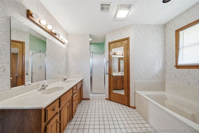 17255 E 79th Street North, Owasso, OK 74055