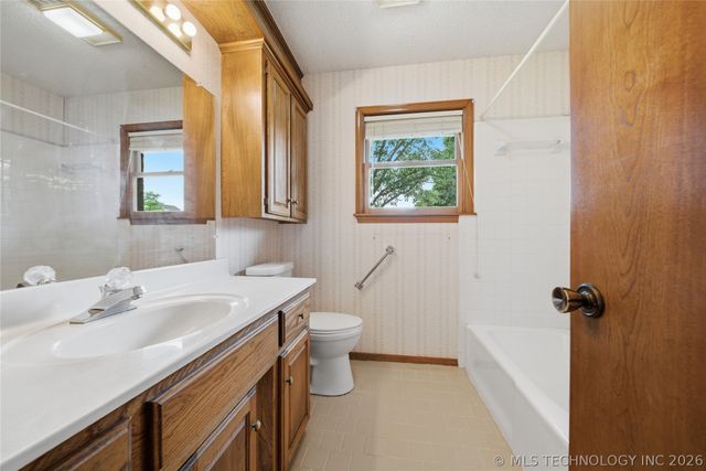 17255 E 79th Street North, Owasso, OK 74055