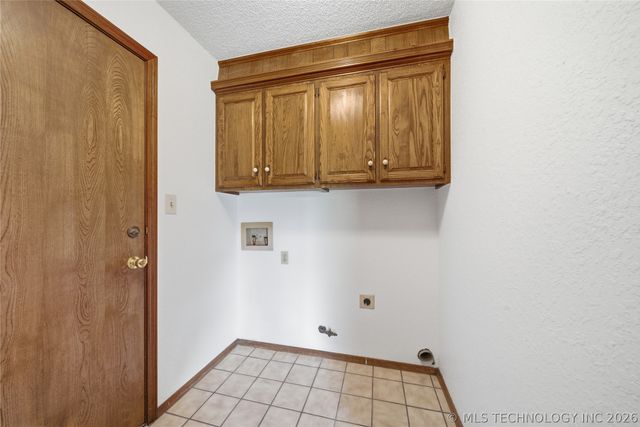 17255 E 79th Street North, Owasso, OK 74055