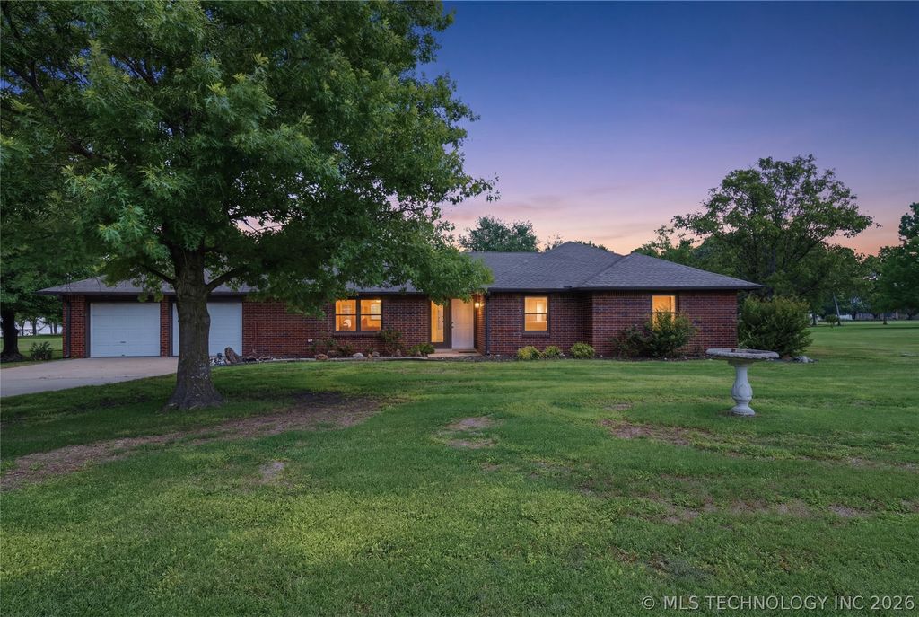 17255 E 79th Street North, Owasso, OK 74055