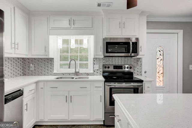10142 SW Puckett Street, Covington, GA 30014