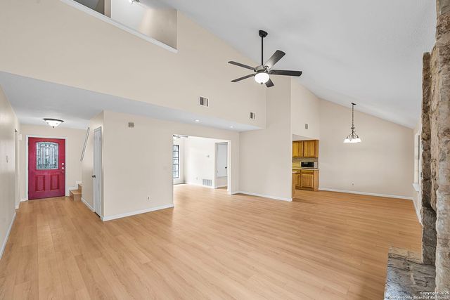 9203 Ridge Grove, San Antonio, TX 78250