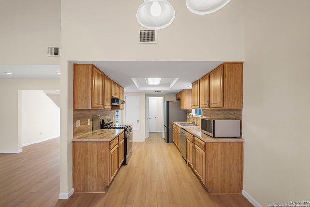 9203 Ridge Grove, San Antonio, TX 78250