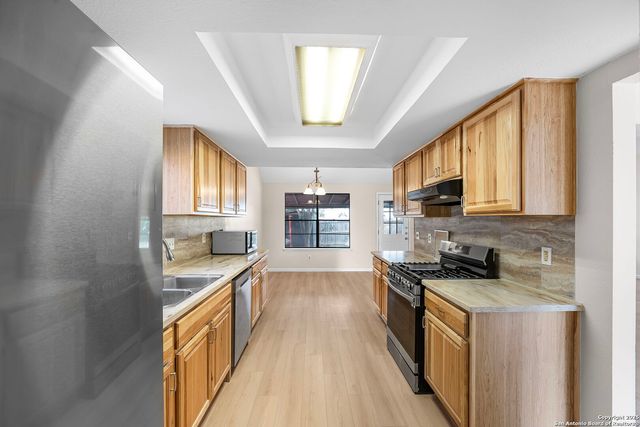 9203 Ridge Grove, San Antonio, TX 78250