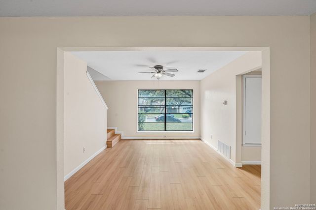 9203 Ridge Grove, San Antonio, TX 78250