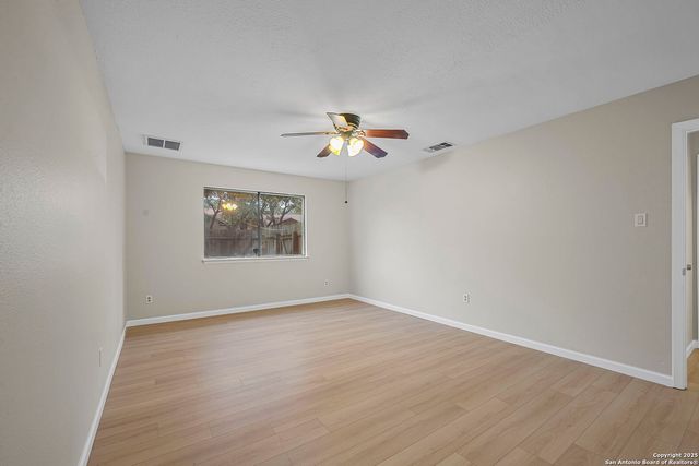 9203 Ridge Grove, San Antonio, TX 78250