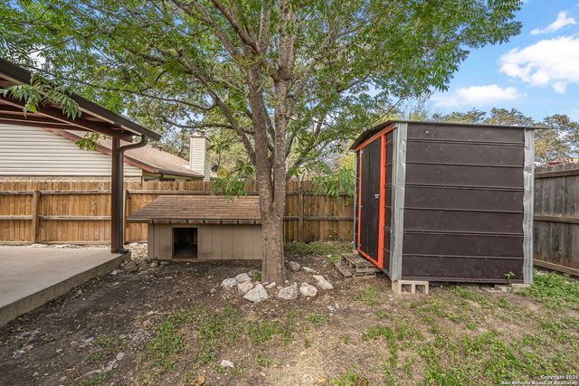 9203 Ridge Grove, San Antonio, TX 78250