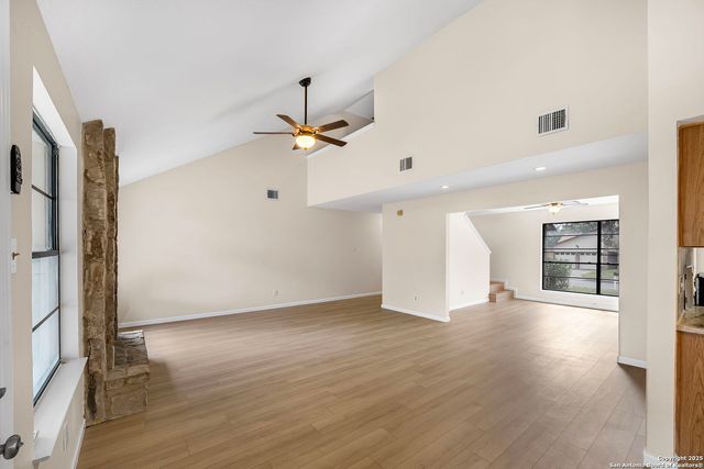 9203 Ridge Grove, San Antonio, TX 78250