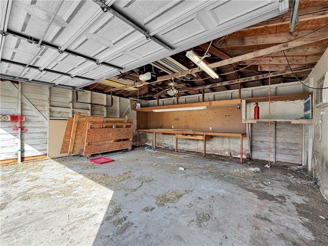 629 Sheridan Dr, Corpus Christi, TX 78412