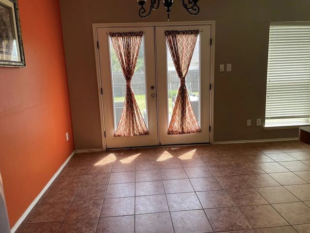 1233 Mcmahan Drive, Lewisville, TX 75077