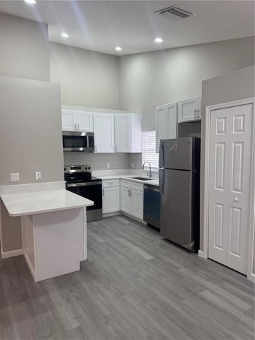 780 LINCOLN PARKWAY, Oviedo, FL 32765