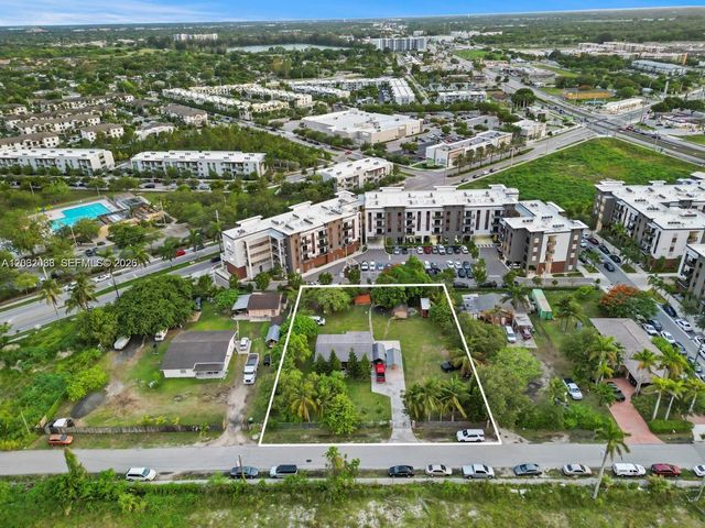 14240 Henderson St, Homestead, FL 33032