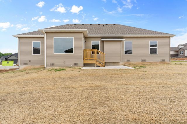 1424 N Carter Way, Republic, MO 65738