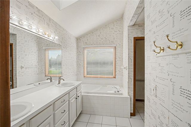 9446 Country Path Trail, Miamisburg, OH 45342