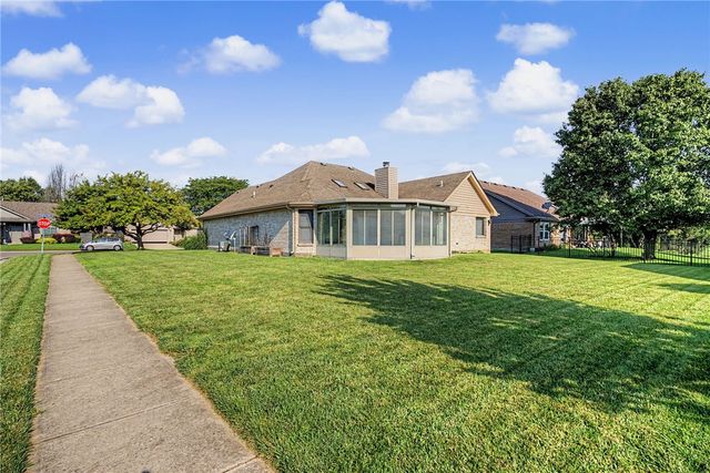 9446 Country Path Trail, Miamisburg, OH 45342
