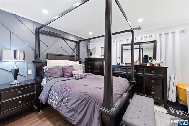 235 Dakota 10, Paterson, NJ 07503