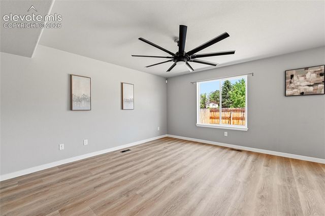 5462 Hammond Drive, Colorado Springs, CO 80915