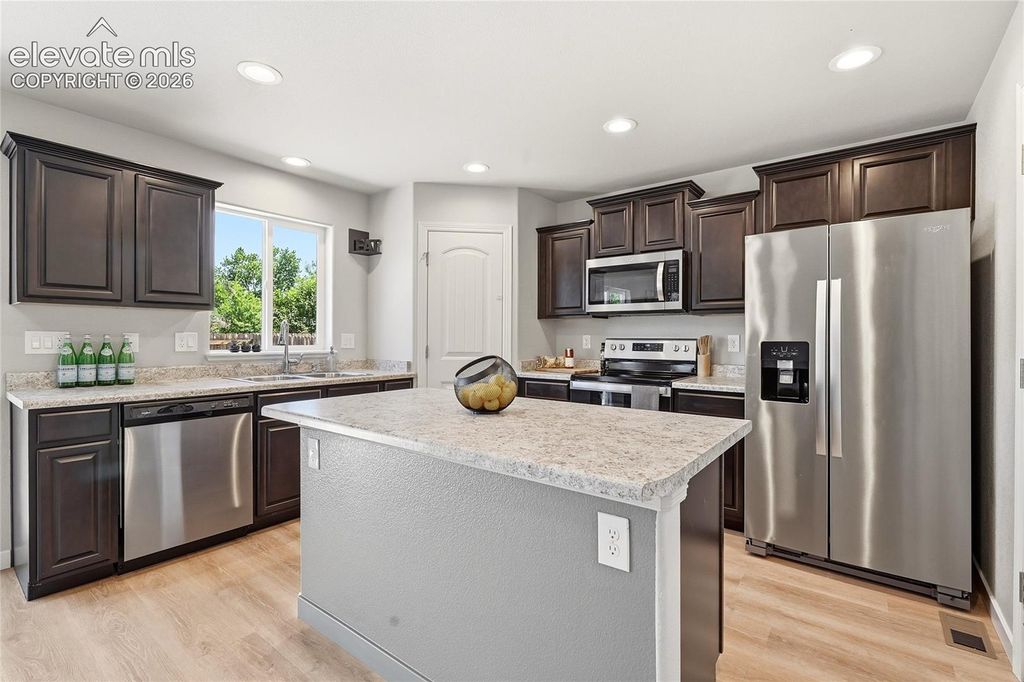 5462 Hammond Drive, Colorado Springs, CO 80915 — photo 2