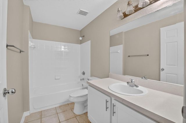 15125 Michelangelo Boulevard 202, Delray Beach, FL 33446