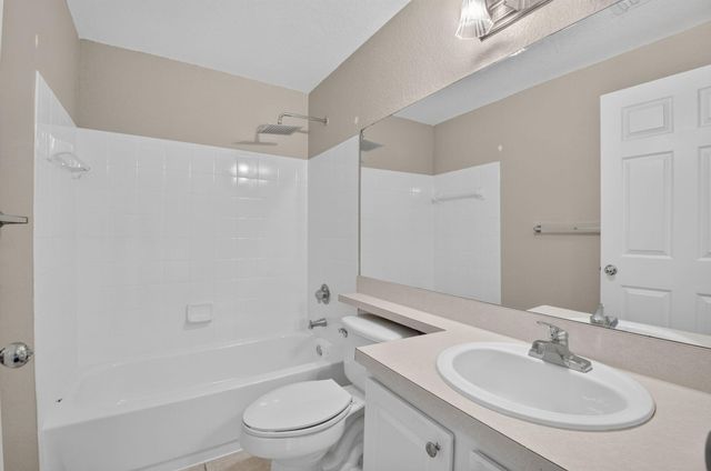 15125 Michelangelo Boulevard 202, Delray Beach, FL 33446