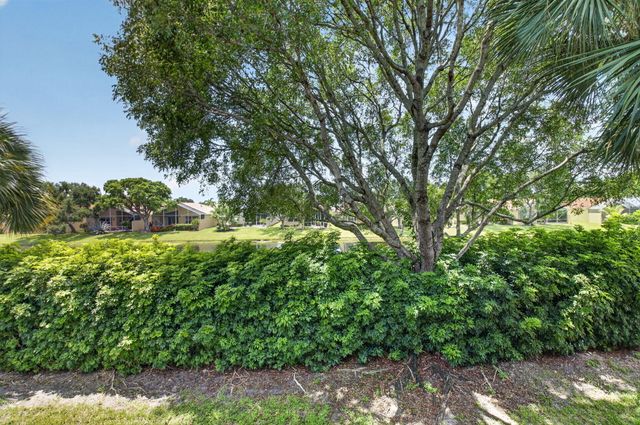 15125 Michelangelo Boulevard 202, Delray Beach, FL 33446