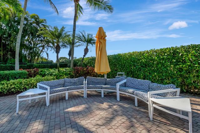 15125 Michelangelo Boulevard 202, Delray Beach, FL 33446