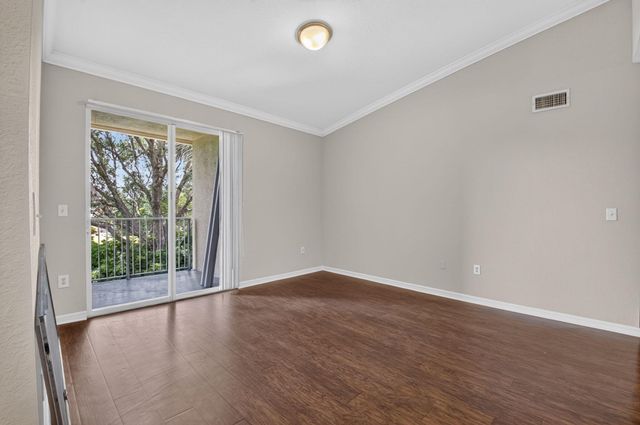 15125 Michelangelo Boulevard 202, Delray Beach, FL 33446