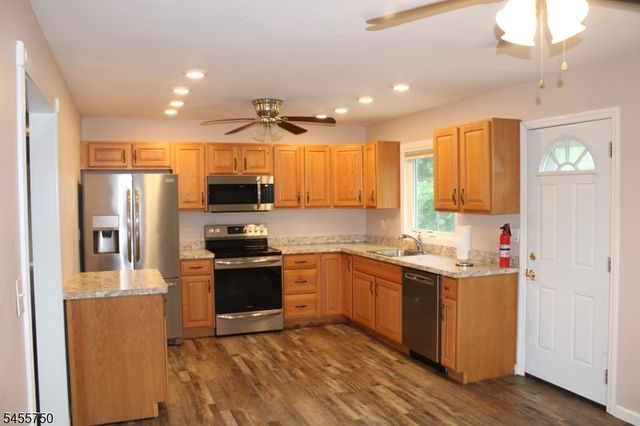 13 Baldwin Dr, Vernon Twp., NJ 07462
