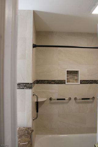 13 Baldwin Dr, Vernon Twp., NJ 07462