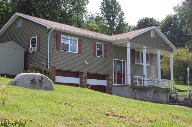 13 Baldwin Dr, Vernon Twp., NJ 07462