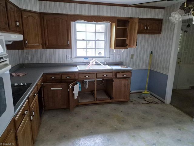 4309 Belfield Drive, Greensboro, NC 27405