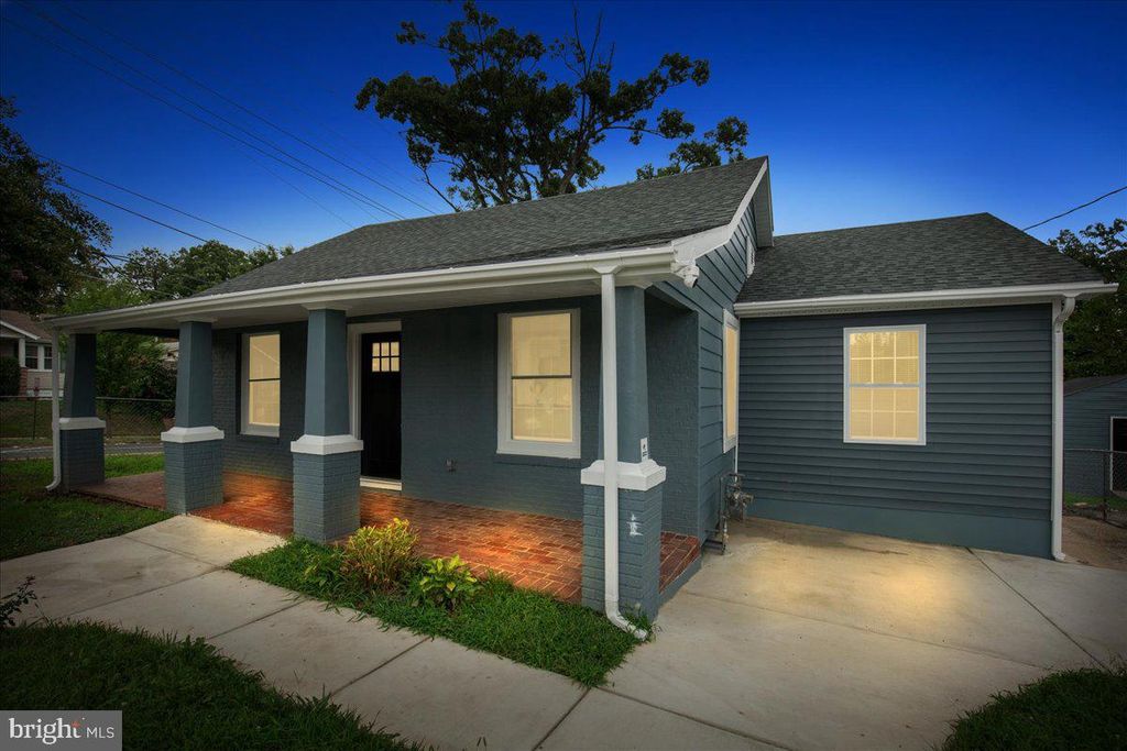 4000 VINE ST, Capitol Heights, MD 20743